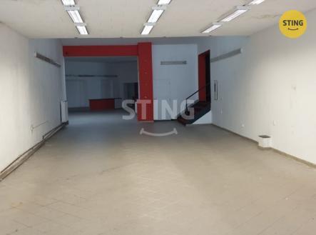 Pronájem obchodní prostor, 400 m²