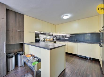 Prodej domu/vily, 300 m²