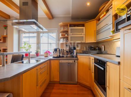 Prodej domu/vily, 380 m²