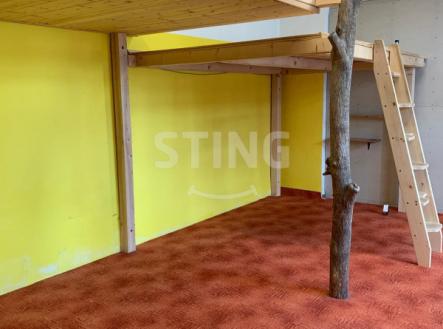 Pronájem obchodní prostory, 82 m²