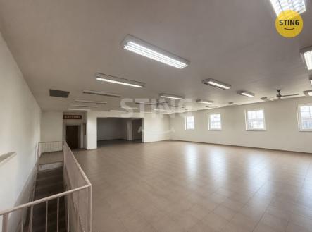 Pronájem obchodní prostory, 150 m² obrázek