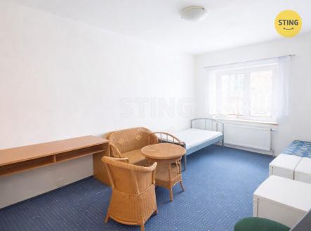 Pronájem bytu, 1+kk, 42 m²
