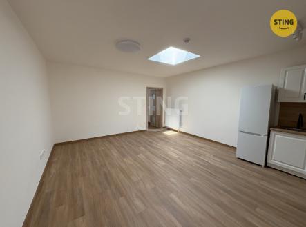 Pronájem bytu, 2+kk, 82 m²