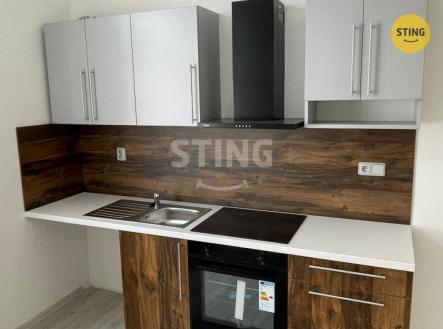 Pronájem bytu, 2+kk, 560 m²