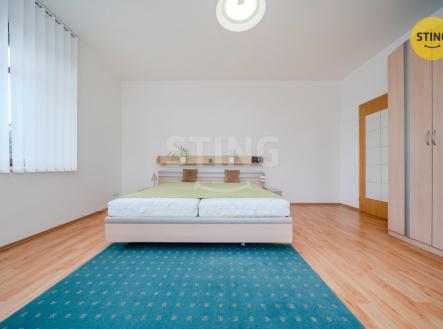 Pronájem kanceláře, 102 m²