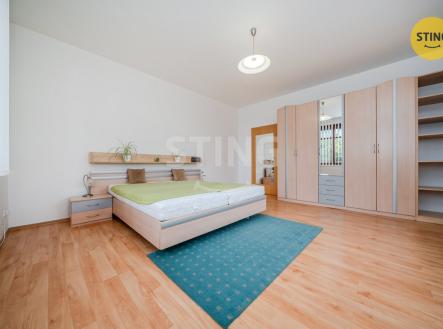 Pronájem kanceláře, 102 m²