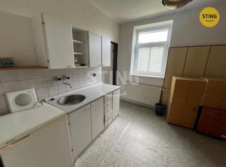 Pronájem kanceláře, 75 m²