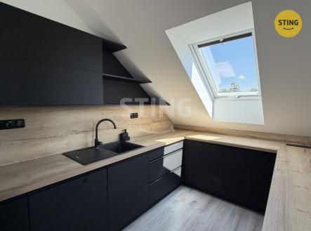 Pronájem bytu, 3+kk, 79 m²