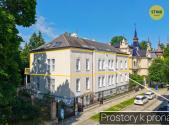 Pronájem kanceláře, 315 m²