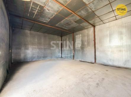 Pronájem skladu, 128 m²