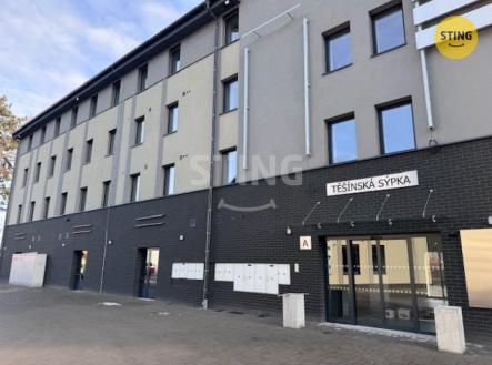 Pronájem komerčního objektu, obchodní centrum, 84 m²