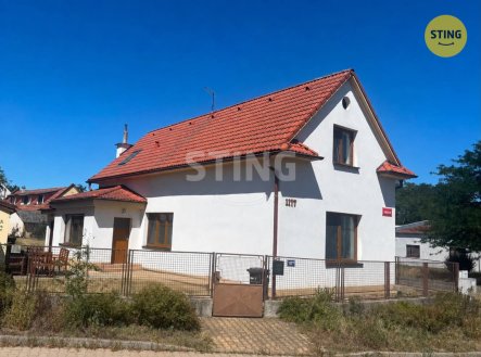 Rodinný dům 4+1 se zahradou a soukromím v klidné části Mělníka