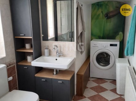 Prodej domu/vily, 644 m², Chvalovice – náhled fotky 3