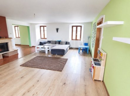 Prodej domu/vily, 644 m², Chvalovice – náhled fotky 4