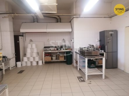 Pronájem jiné komerční nemovitosti, 80 m²