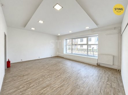 Pronájem obchodní prostory, 58 m²