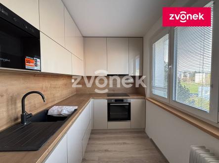 Pronájem bytu, 2+1, 56 m²