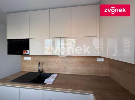 Pronájem bytu, 2+1, 56 m²