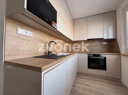 Pronájem bytu, 2+1, 56 m²