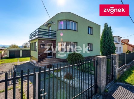 Prodej rodinného domu 190 m², Lukov