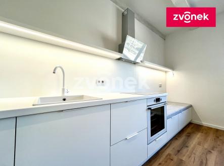 Pronájem bytu, 2+kk, 47 m²