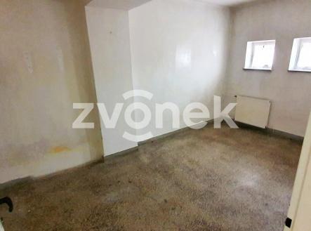 Pronájem obchodní prostory, 212 m²