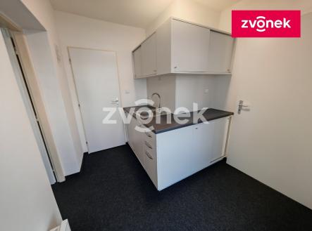 Pronájem obchodní prostor, 35 m²