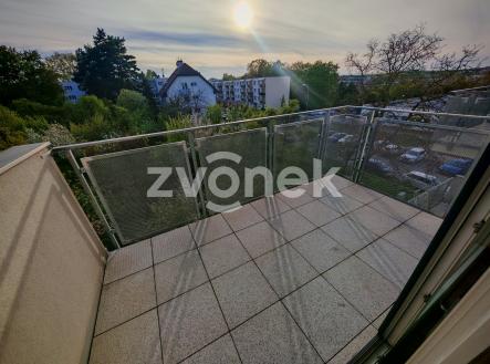 Pronájem bytu, 1+kk, 37 m²