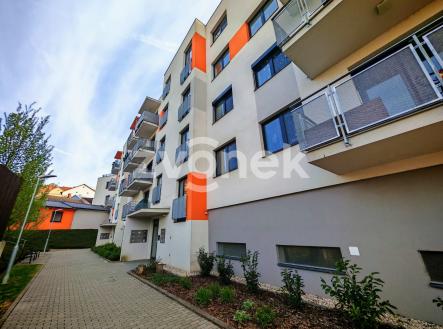 Pronájem bytu, 1+kk, 37 m²