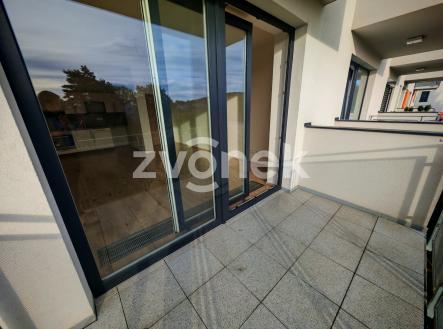 Pronájem bytu, 1+kk, 37 m²