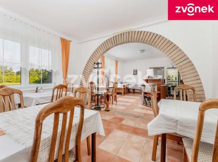 Prodej hotel, 400 m²