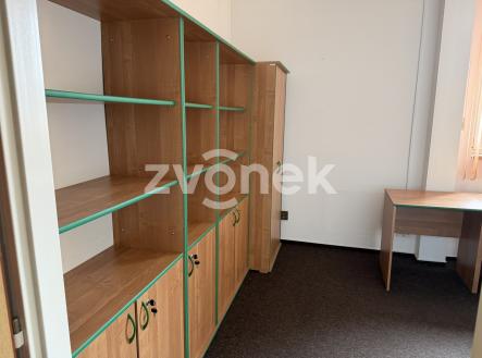 Pronájem kanceláře, 151 m²