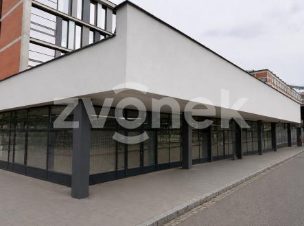 Pronájem obchodní prostory, 68 m²