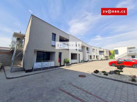Pronájem bytu, 2+kk, 52 m²