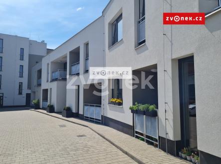 Pronájem bytu, 2+kk, 52 m²