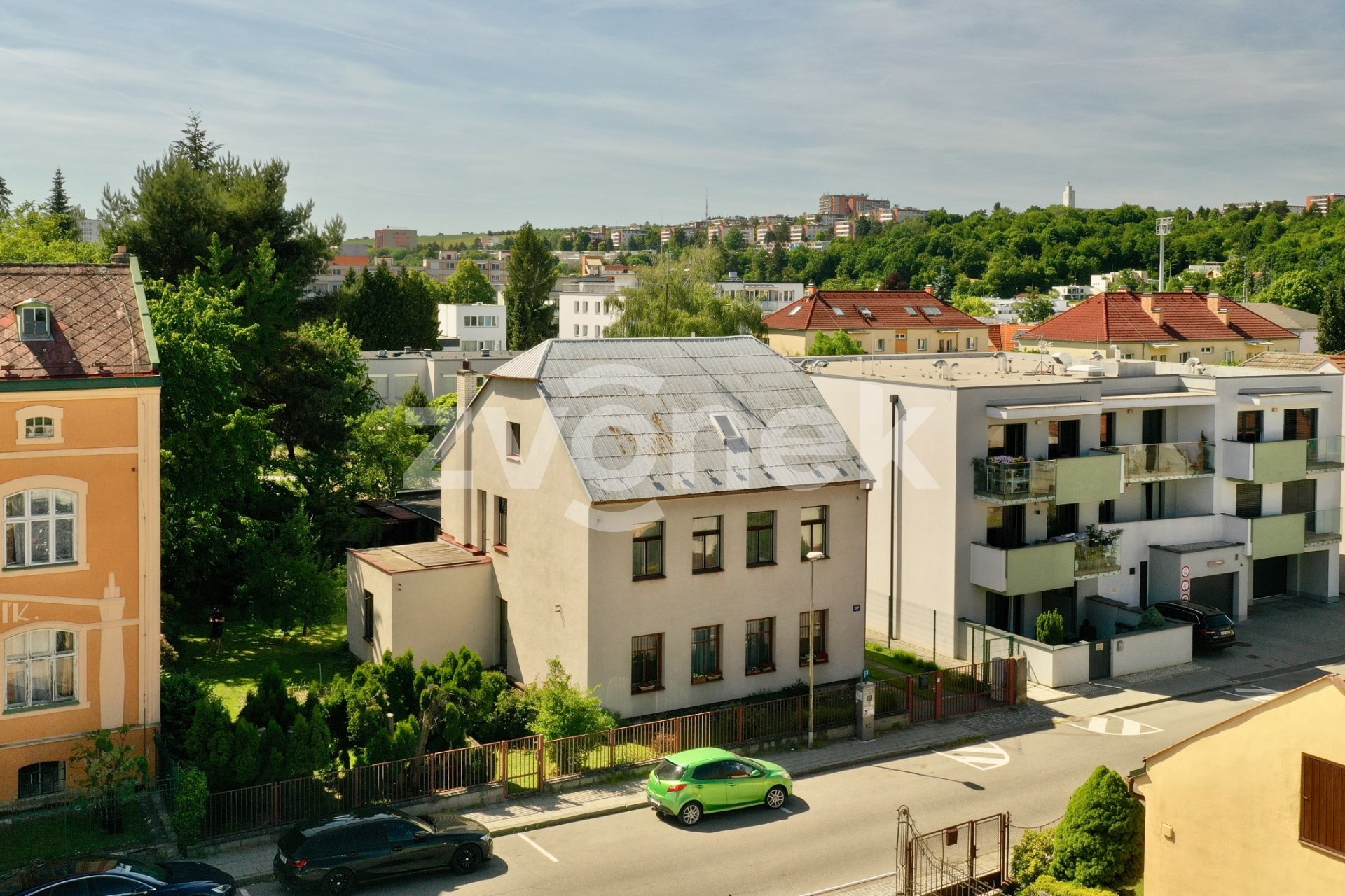 Zvonek_Lesetin_4plus1__1