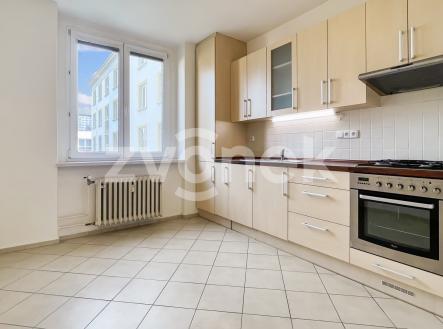 Pronájem bytu, 1+1, 39 m²