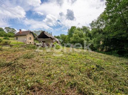 Prodej pozemku pro bydlení, 1 784 m²