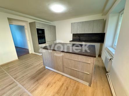 Pronájem bytu, 2+kk, 63 m²