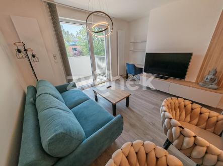 Pronájem bytu, 1+kk, 37 m²