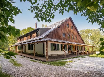 Prodej komerčního objektu, jiný, 706 m²