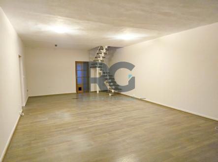 Pronájem kanceláře, 83 m²