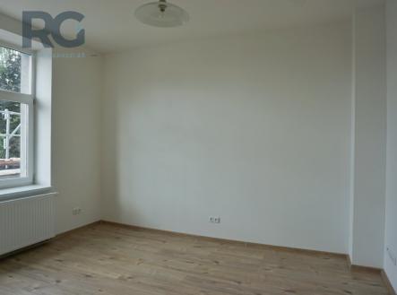 Pronájem bytu, 1+kk, 30 m²