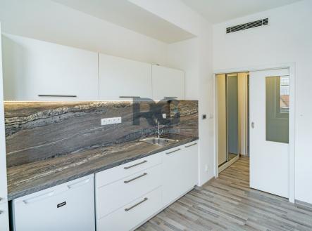 Pronájem bytu, 1+kk, 26 m²