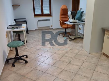 Pronájem komerčního objektu, jiný, 70 m²