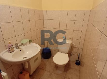 Pronájem komerčního objektu, jiný, 70 m²