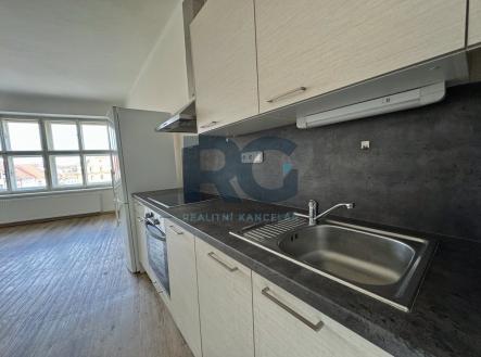 Pronájem bytu, 1+kk, 35 m²