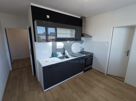 Pronájem bytu, 3+1, 60 m² obrázek
