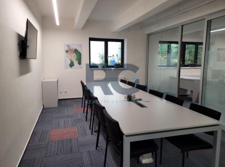 Pronájem kanceláře, 107 m²