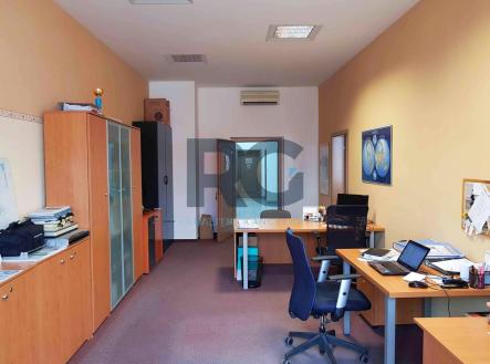 Pronájem kanceláře, 29 m²